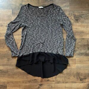 Lush Black & White Textured Knit Top with Chiffon Hem – Size Large